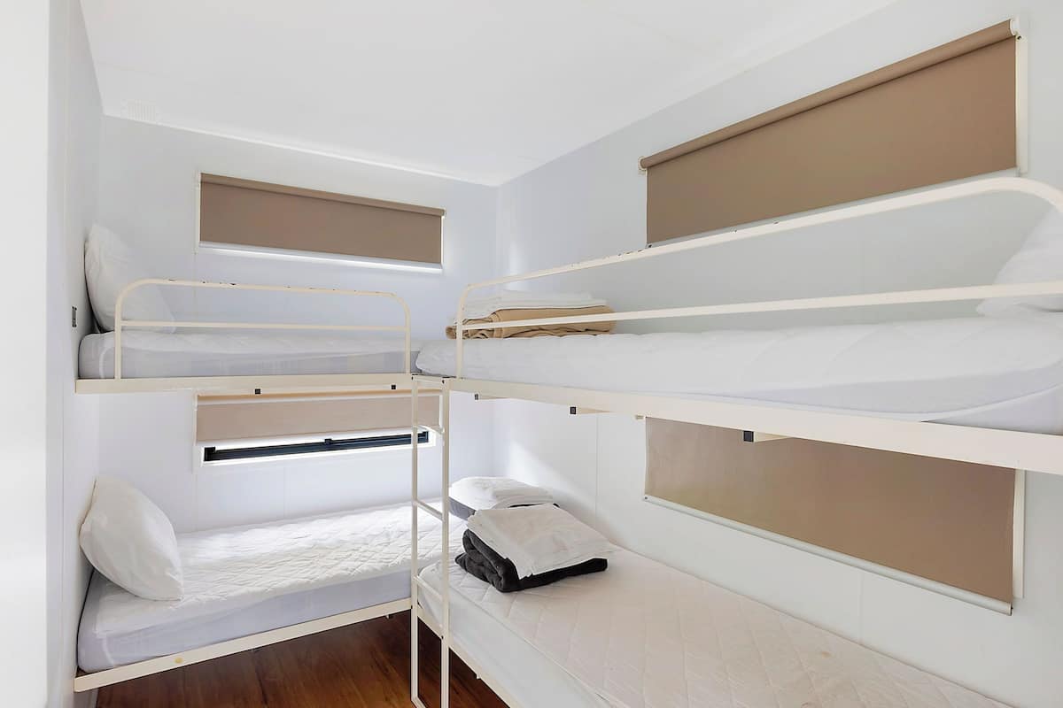 Standard Cabin - Sleeps 6 - Dog Friendly