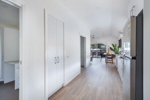 Premium Cabin - Sleeps 5 - Accessible | 2 bedrooms, iron/ironing board, free WiFi, bed sheets