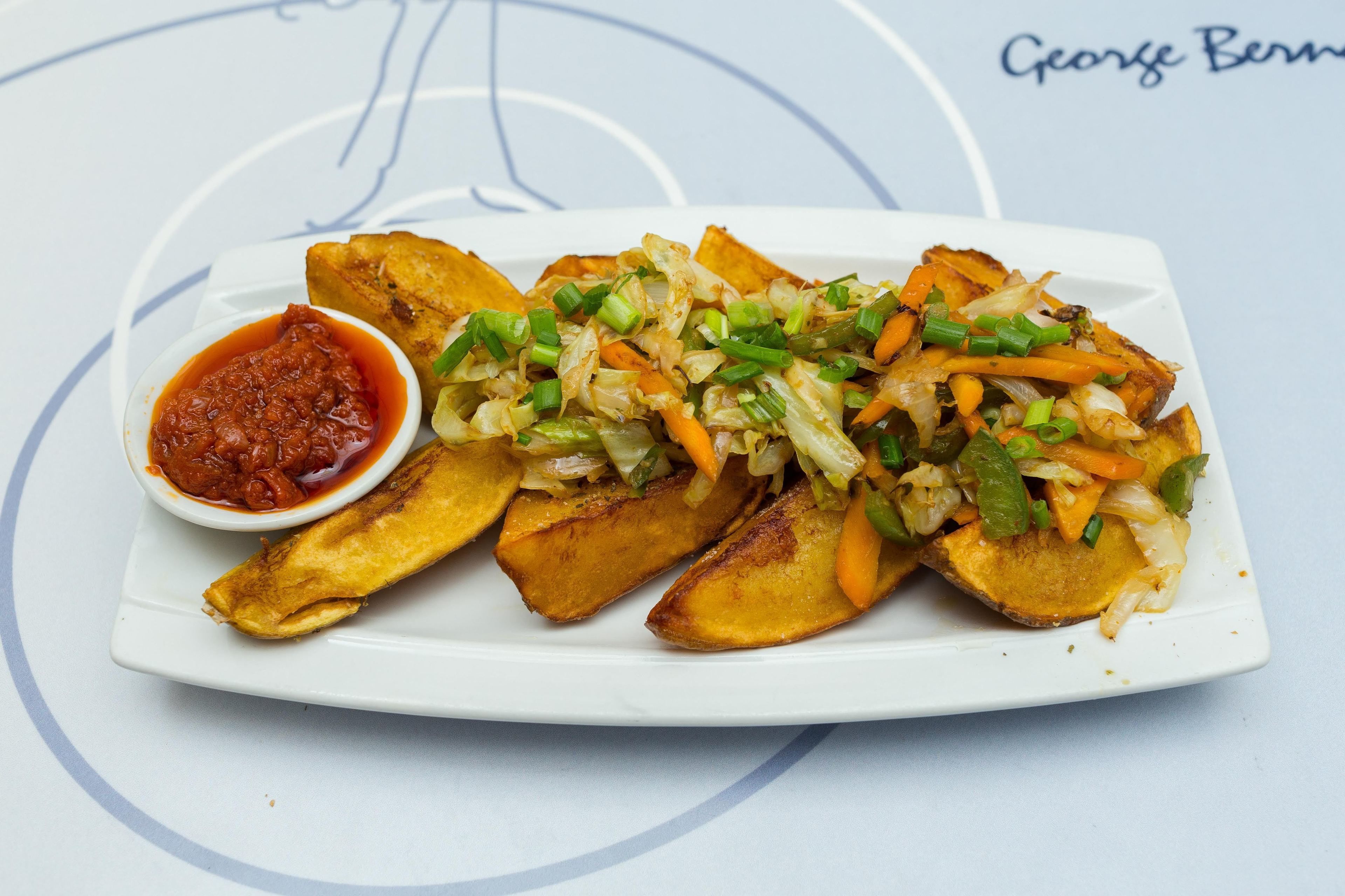 breakfast, lunch, dinner served; international cuisine