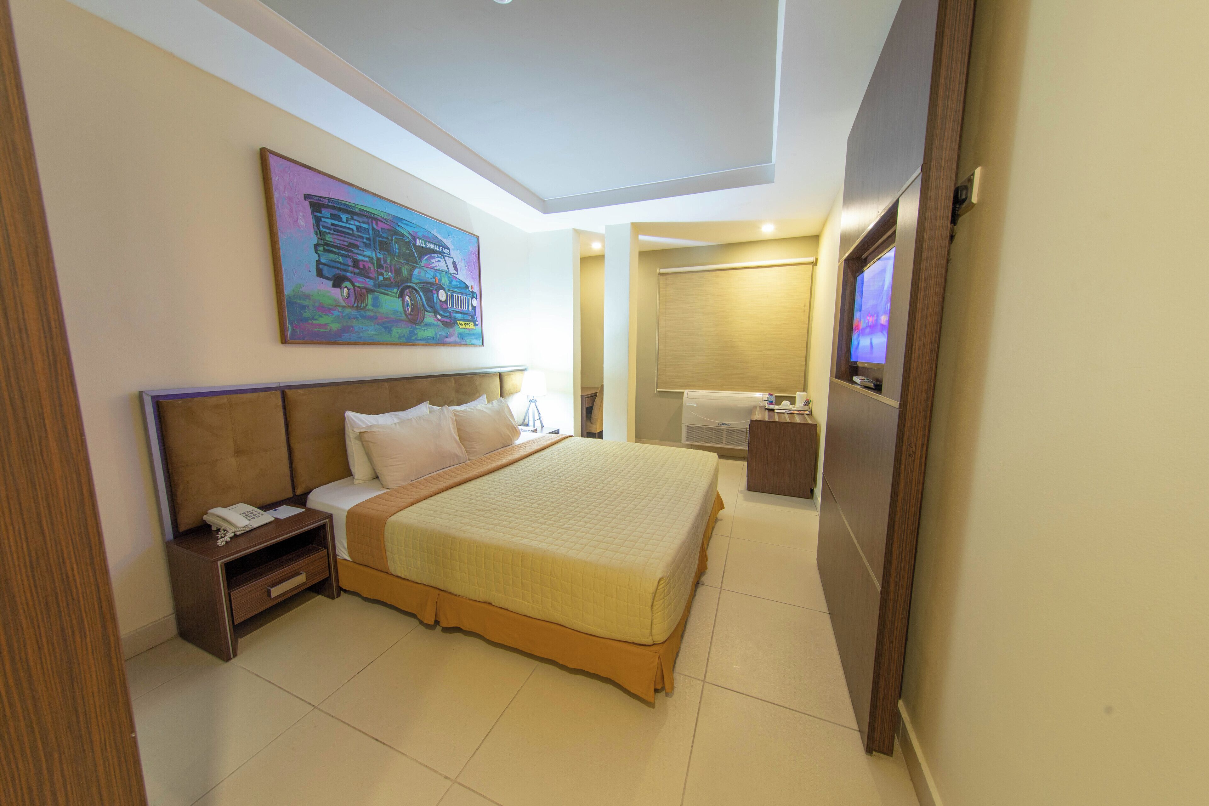 1 bedroom, in-room safe, desk, laptop workspace