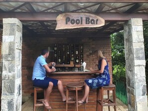 Bar (on property) - Garcinia Leaf (Hikkaduwa)