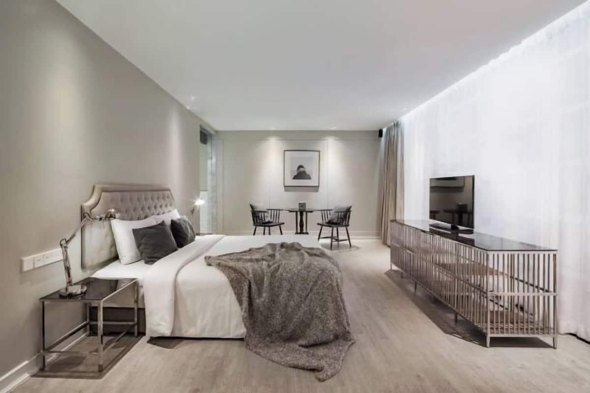 1 Schlafzimmer, hochwertige Bettwaren, Minibar, Zimmersafe