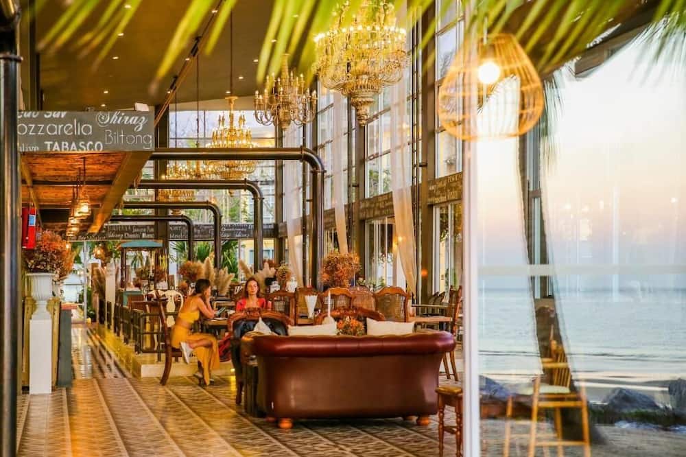 Summer Luxury Beach Resort and Spa