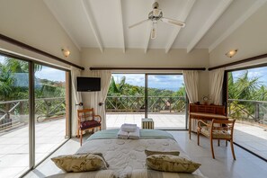 Luxury Villa, 4 Bedrooms