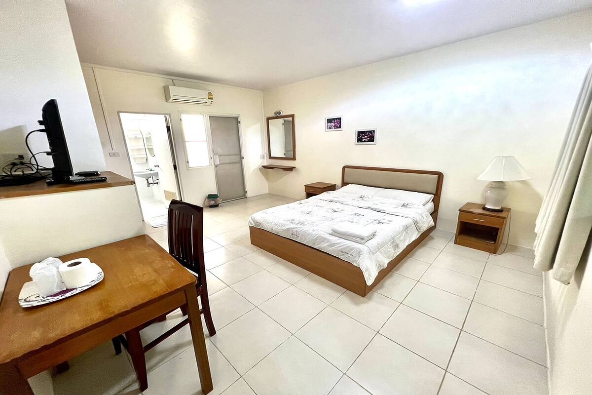 Standard-huone | Työpöytä, pimennysverhot, äänieristys, ilmainen Wi-Fi