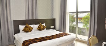 โรงแรมดีเมโทร