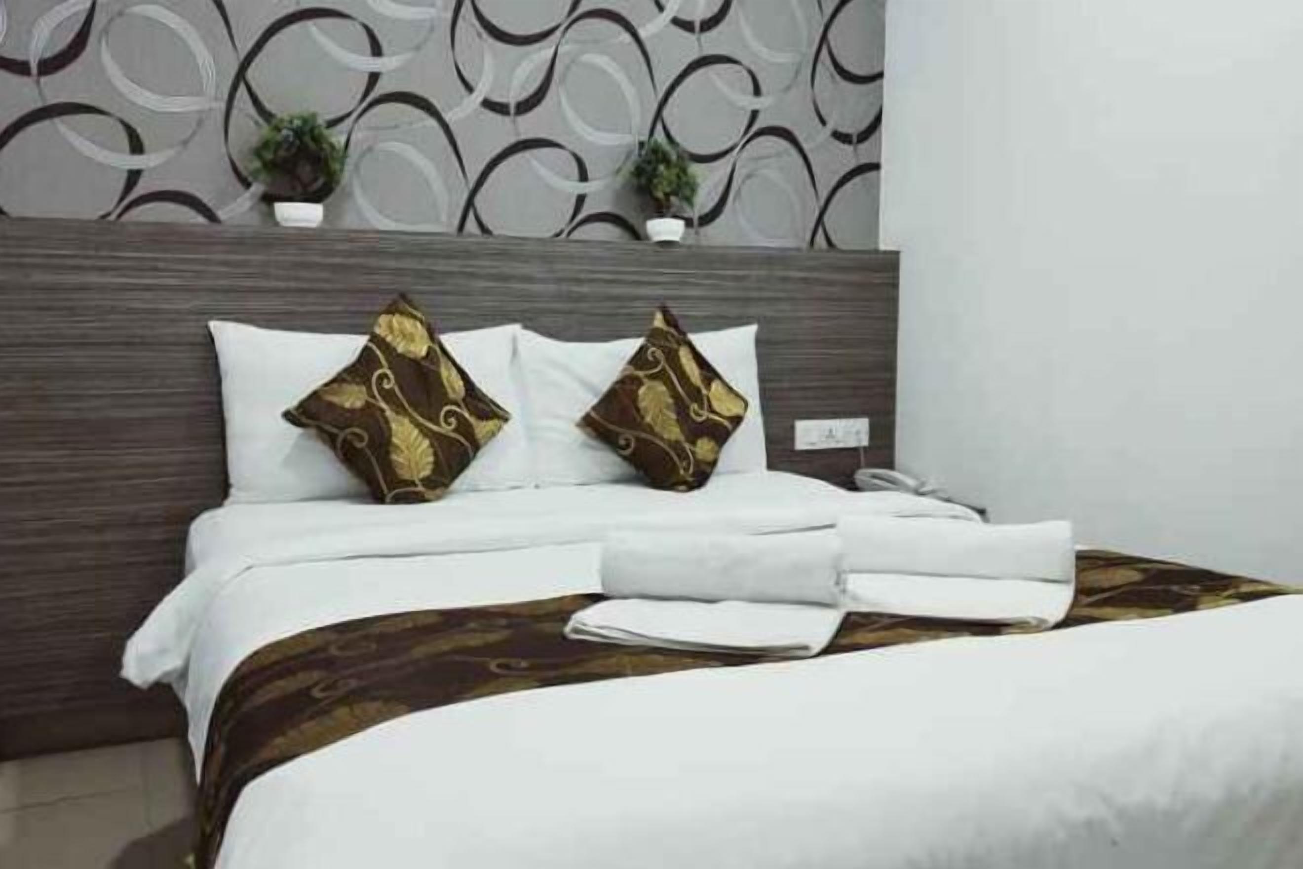 Tallelokero huoneessa, työpöytä, ilmainen Wi-Fi, pääsy pyörätuolilla