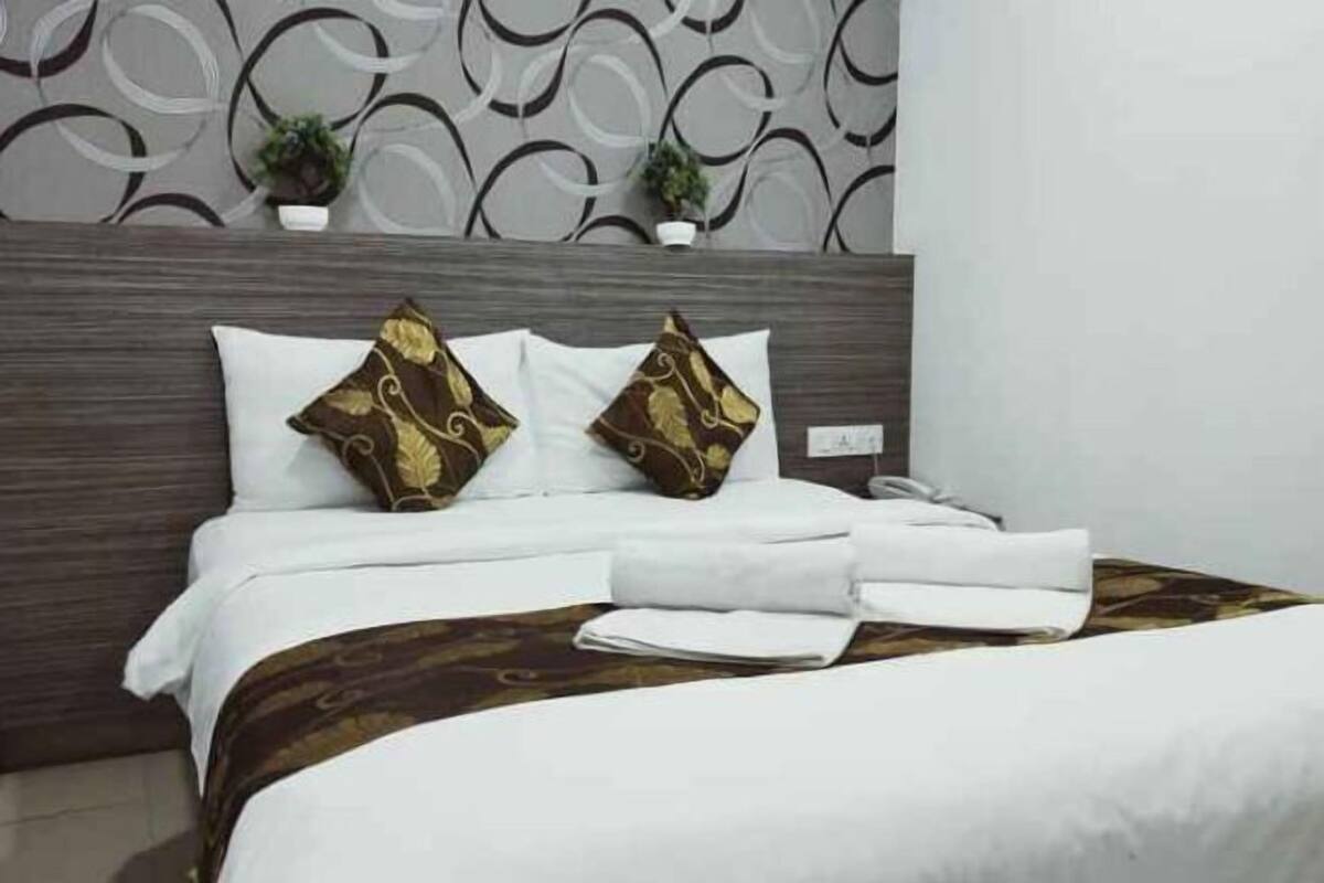 Tallelokero huoneessa, työpöytä, ilmainen Wi-Fi, pääsy pyörätuolilla