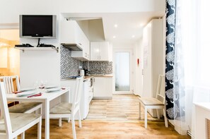 Apartment 4 Persons - Iranyi street 15  | Bathroom | Shower, hair dryer