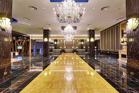 Lobby. The Park Front Hotel at Universal Studios Japan