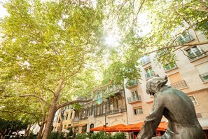 ด้านหน้าที่พัก