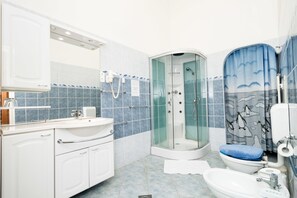 อพาร์ทเมนท์ (Terez Körút 39) | ห้องน้ำ | ฝักบัว, ไดร์เป่าผม