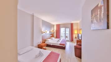 Quarto triplo | Frigobar, quartos à prova de som, ferros/tábuas de passar roupa