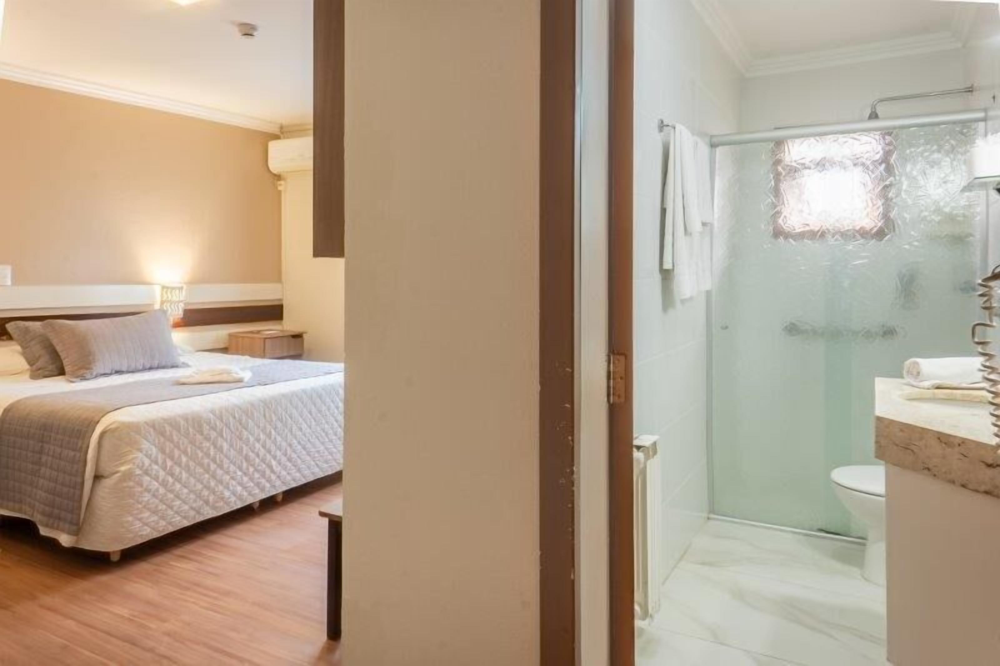 standard room | bathroom | shower, free toiletries, hair dryer, towels