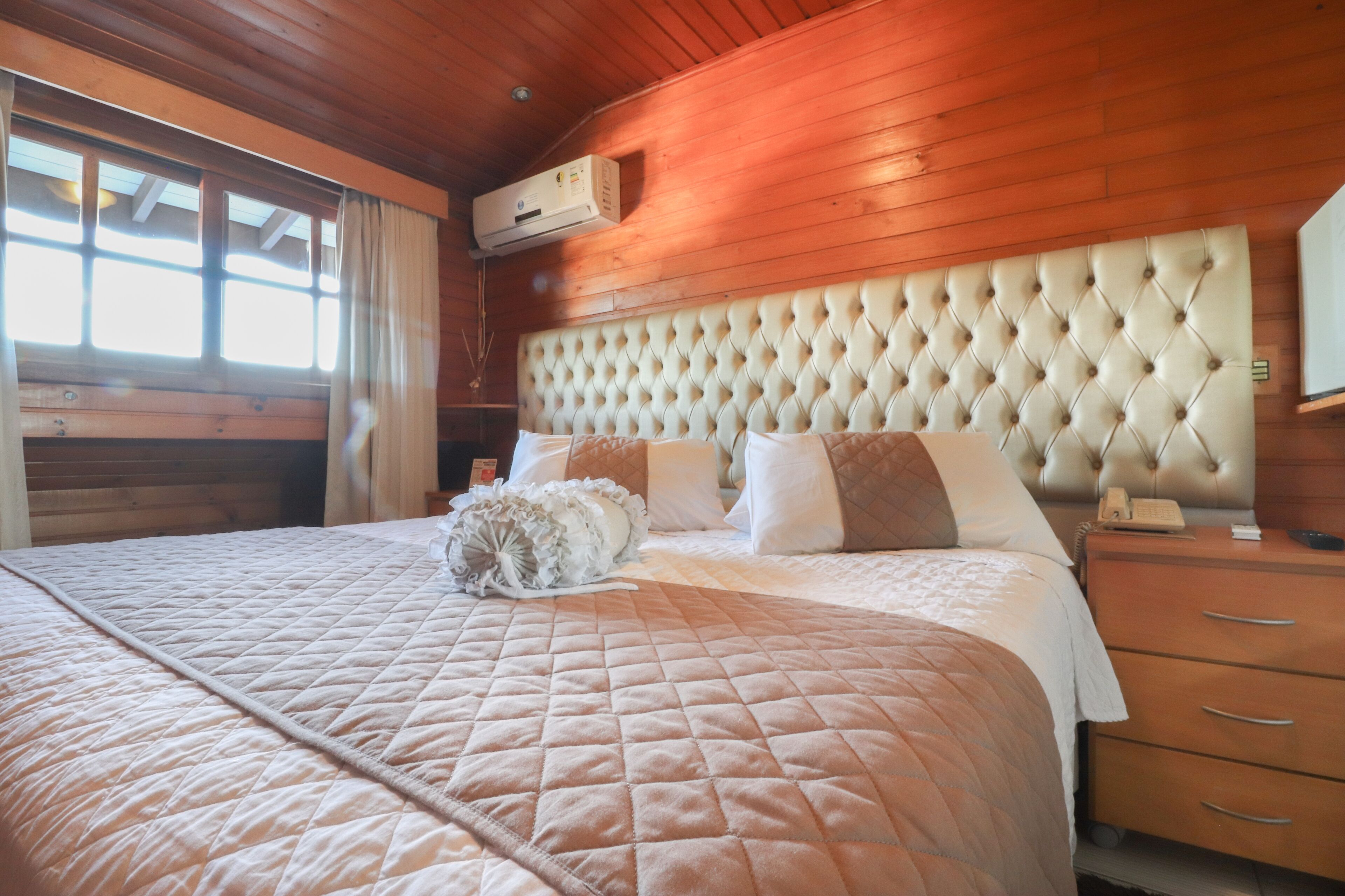 Quarto casal standard | Frigobar, Wi-Fi de cortesia, roupa de cama