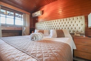 Minibar, free WiFi, bed sheets - Hotel Bertoluci (Gramado)