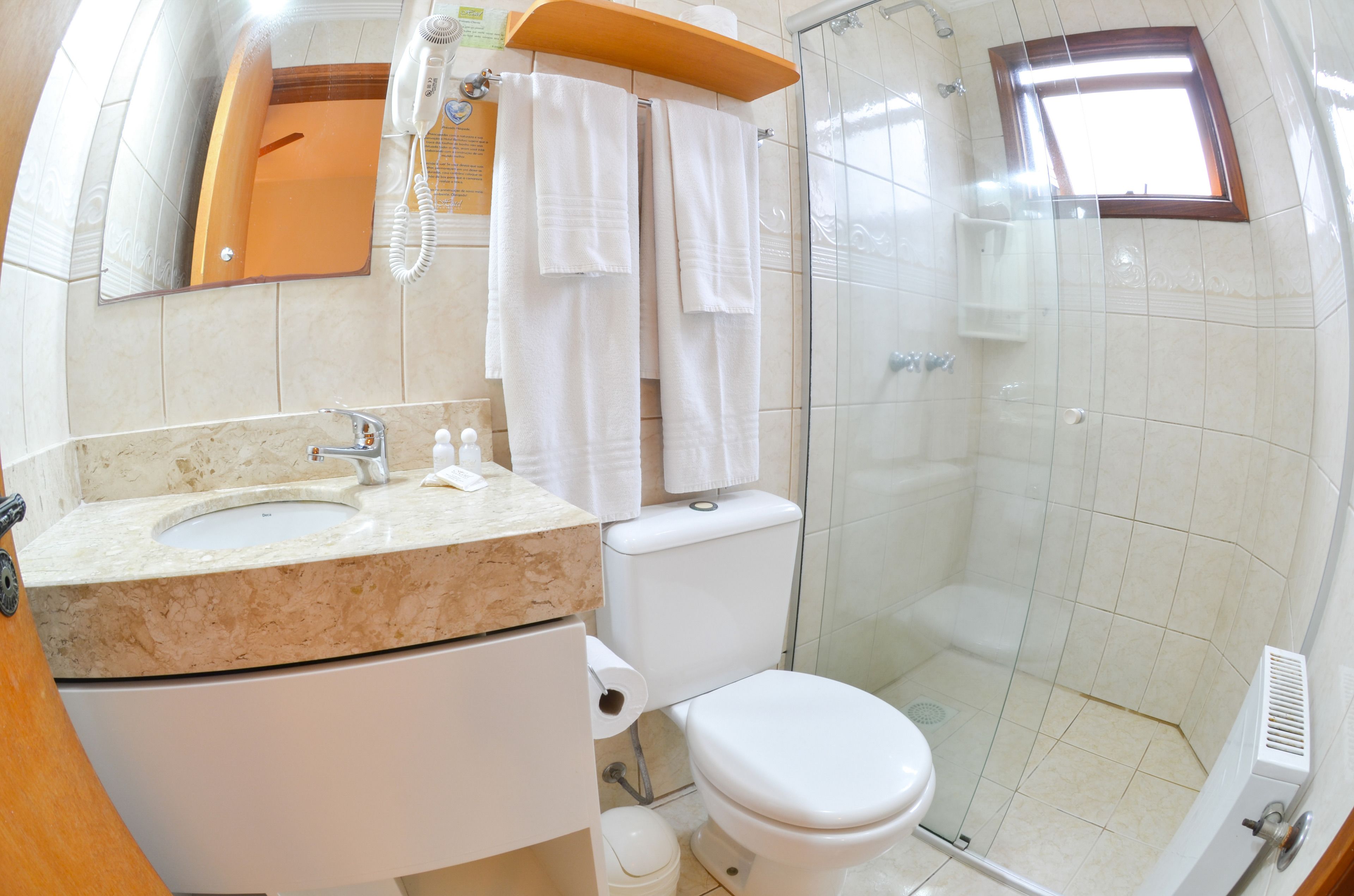 standard double room | bathroom | shower, free toiletries, hair dryer, towels