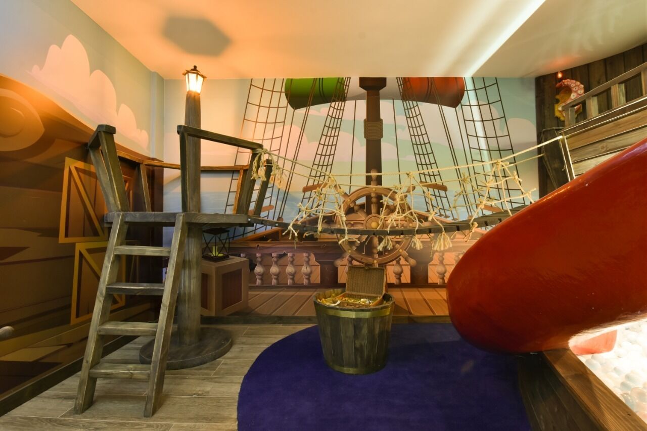 family quadruple room | 1 bedroom, minibar, free wifi, bed sheets