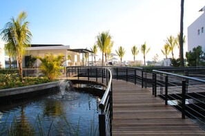 Exterior - Latitude Luxury Seafront Apartments (Black River)