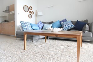 Superior appartement, 3 slaapkamers | Woonruimte | Flatscreentelevisie