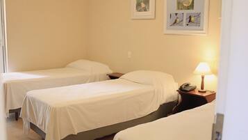 Standard Single Room, 3 Twin Beds | Minibar, desk, free cribs/infant beds, free WiFi