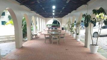 Halaman properti