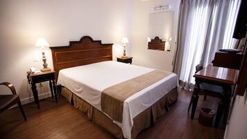 Deluxe Double Room | Minibar, desk, free cribs/infant beds, free WiFi