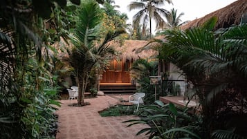 Private Garden Beach Cottage | 1 phòng ngủ, bộ đồ giường cao cấp, nệm Select Comfort