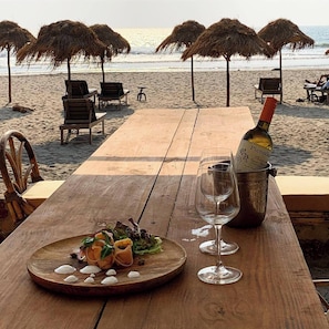 Beach bar - Anahata Retreat Beach front resort (Ashvem)