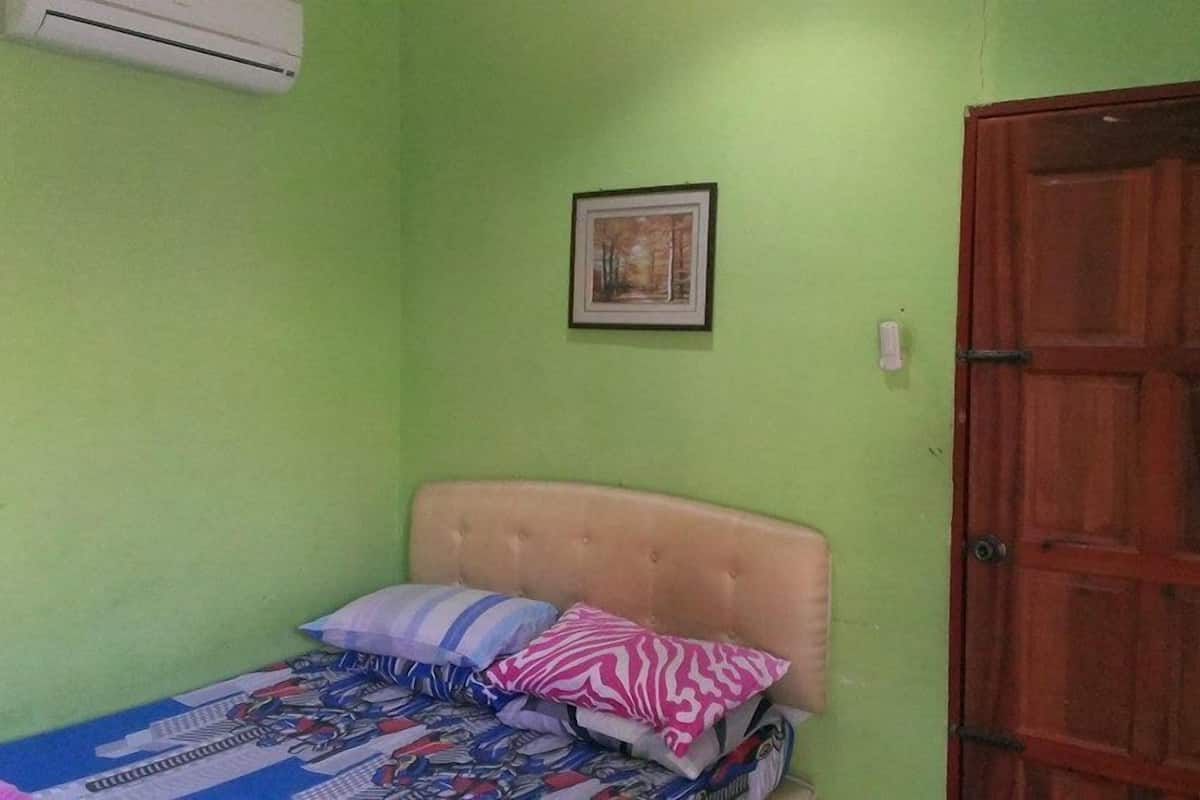 Chalet | Tabla de planchar con plancha, camas extra y internet por cable gratis