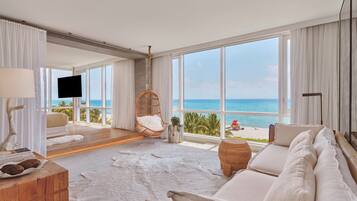 Presidential Suite | Premium bedding, pillowtop beds, minibar, in-room safe