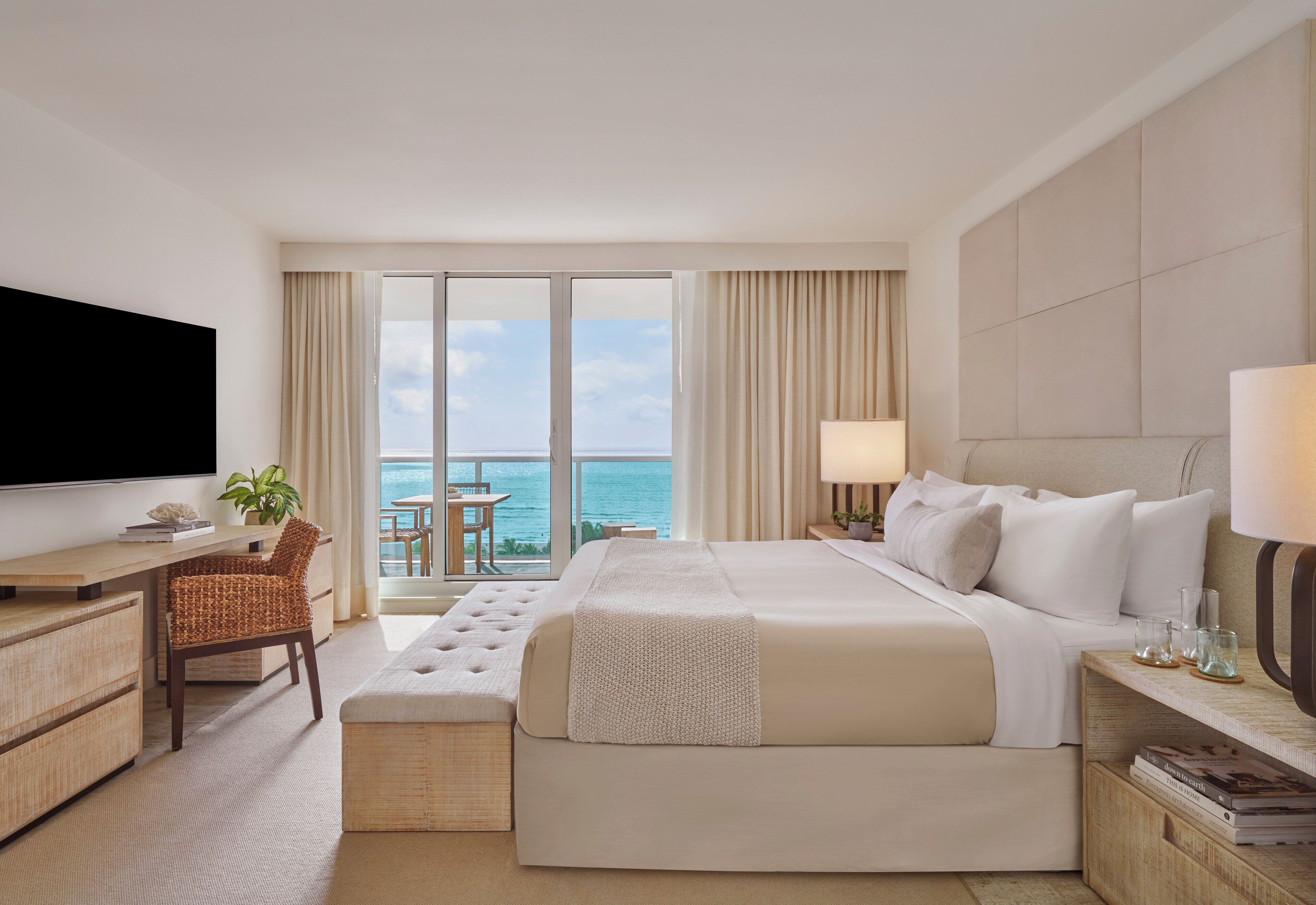 Suite de lujo, 2 habitaciones, cocina, vista al océano | Ropa de cama de alta calidad, camas con pillow-top y minibar 