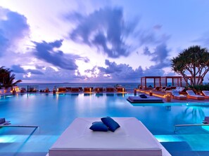 3 outdoor pools