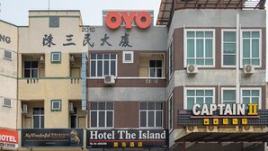 Exterior - OYO 44078 The Island Hotel (Pangkor Island)