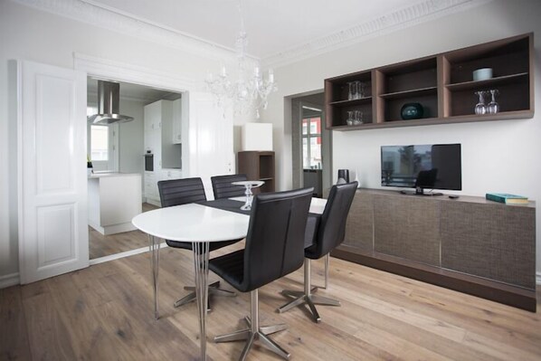 Departamento, 2 habitaciones | Servicio a la habitación