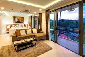 Minibar, in-room safe, desk, blackout curtains - At The Tree Phuket (Rawai)