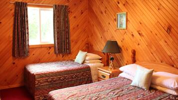 Executive Cottage | 2 bedrooms, individually decorated, individually furnished