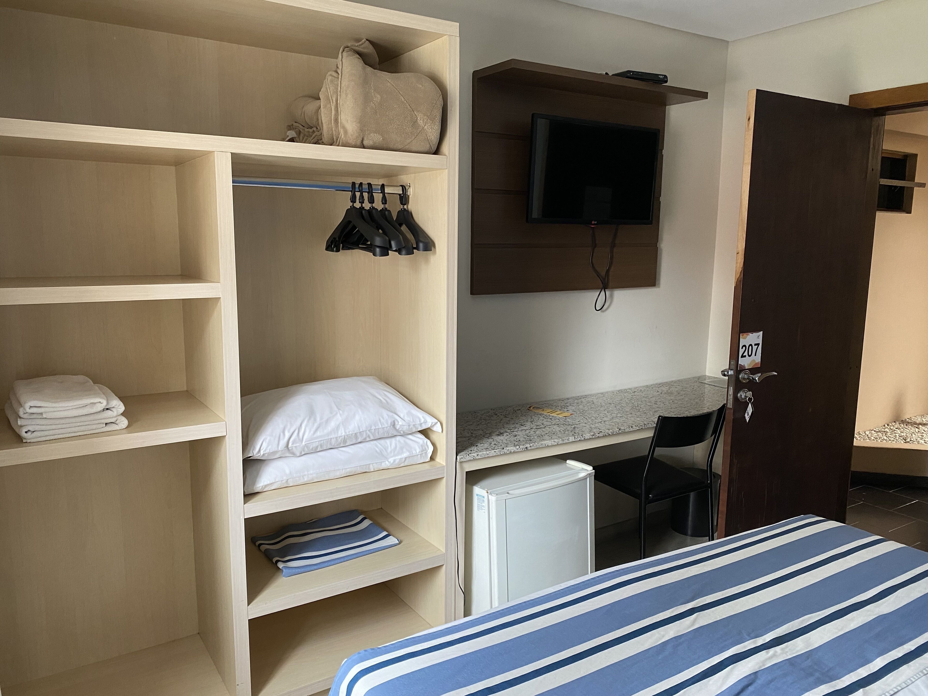 deluxe double room | desk, free wifi, bed sheets