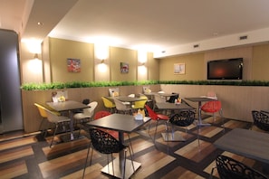 Bar (on property) - Villa Diana (Krasnodar)