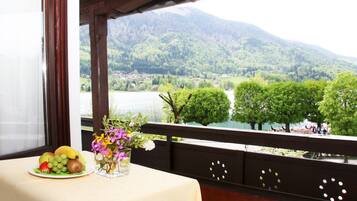 Camera doppia, balcone, vista lago | Balcone