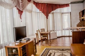 อพาร์ทเมนท์ | บริเวณนั่งเล่น | ทีวีจอแบน