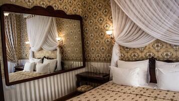 1 bedroom, in-room safe, desk, free WiFi