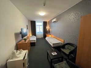 Comfort Double Room | Desk, iron/ironing board, free WiFi, bed sheets - Wellness penzion U Grygarů (Lipnik nad Becvou)