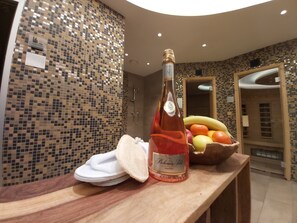 Sauna, hot tub, steam room, hot stone massages, deep-tissue massages - Hotel Helios (Lipova-Lazne)