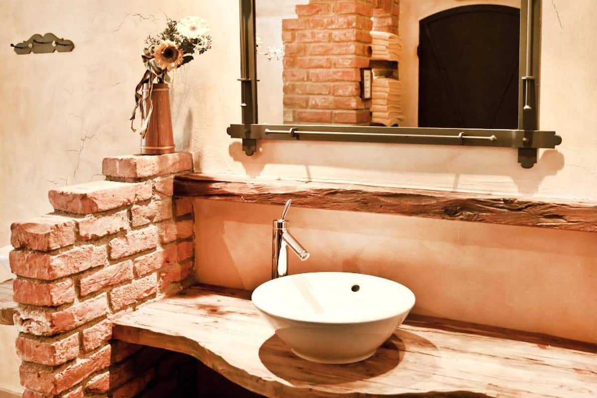 free toiletries, hair dryer, towels