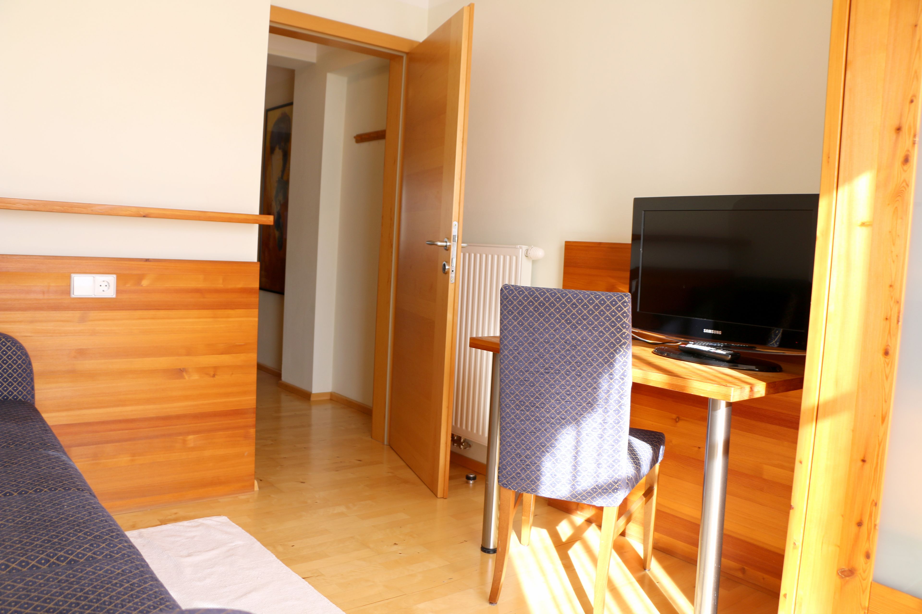 junior suite, allergy friendly | minibar, in-room safe, desk, soundproofing