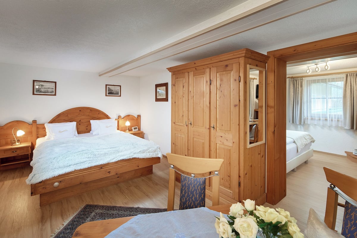 Familie suite, 2 slaapkamers | Gratis wifi, beddengoed