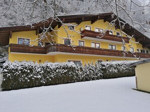 Front of property - Heilbad Burgwies (Stuhlfelden)