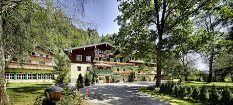 Fachada. Heilbad Burgwies