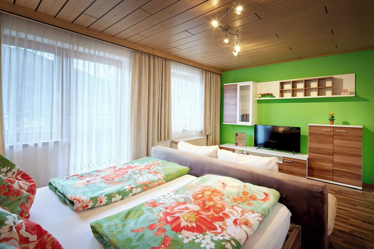 Apartment Kleeblatt (additional 50 EUR Cleaning Fee to be paid at the property) | Wi-fi (inkludert) og sengetøy